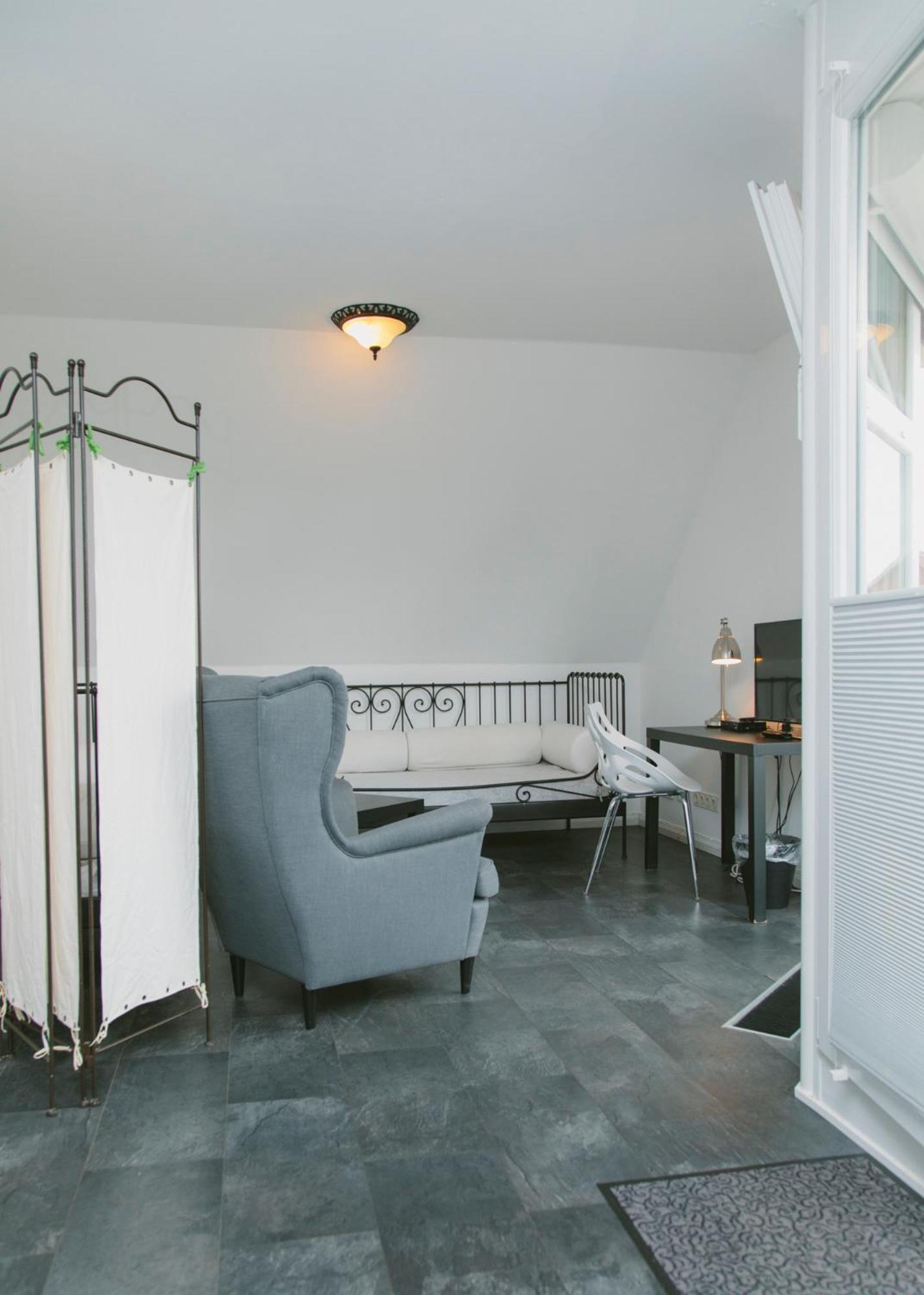 אלמשורן Gaestehaus Vigliarolo Gewerblich Jedes Zimmer Eigenes Bad Gemeinschaftskueche מראה חיצוני תמונה