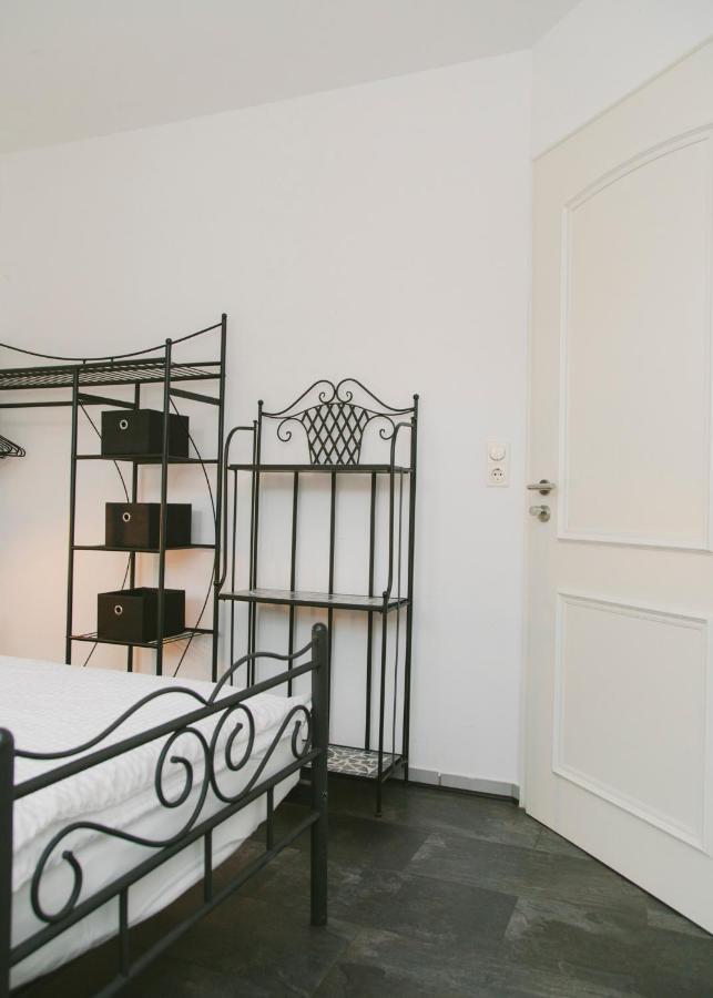 אלמשורן Gaestehaus Vigliarolo Gewerblich Jedes Zimmer Eigenes Bad Gemeinschaftskueche מראה חיצוני תמונה
