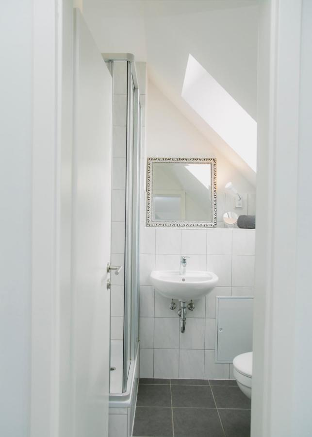 אלמשורן Gaestehaus Vigliarolo Gewerblich Jedes Zimmer Eigenes Bad Gemeinschaftskueche מראה חיצוני תמונה