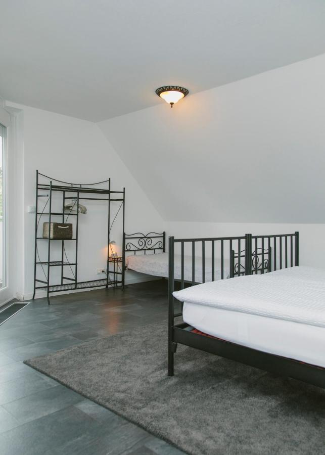 אלמשורן Gaestehaus Vigliarolo Gewerblich Jedes Zimmer Eigenes Bad Gemeinschaftskueche מראה חיצוני תמונה