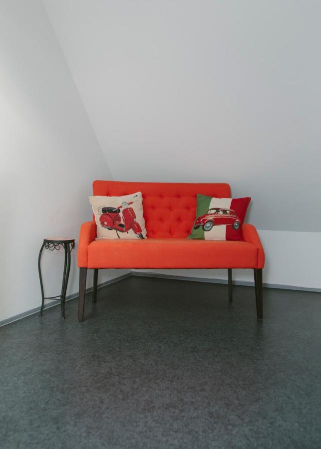 אלמשורן Gaestehaus Vigliarolo Gewerblich Jedes Zimmer Eigenes Bad Gemeinschaftskueche מראה חיצוני תמונה