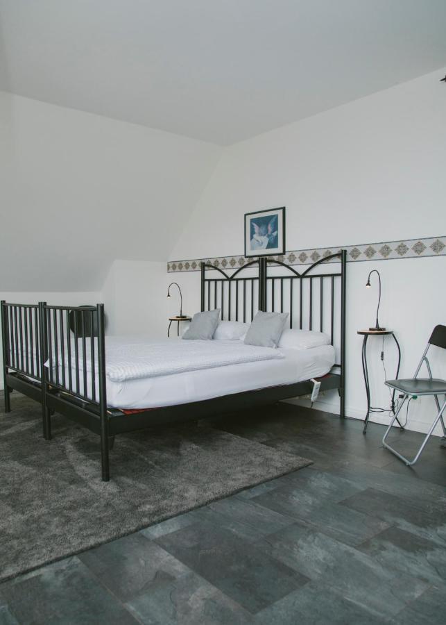 אלמשורן Gaestehaus Vigliarolo Gewerblich Jedes Zimmer Eigenes Bad Gemeinschaftskueche מראה חיצוני תמונה