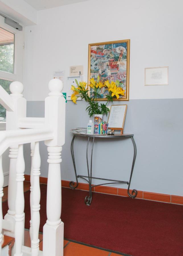 אלמשורן Gaestehaus Vigliarolo Gewerblich Jedes Zimmer Eigenes Bad Gemeinschaftskueche מראה חיצוני תמונה