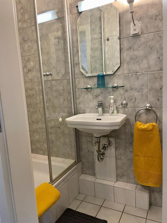 אלמשורן Gaestehaus Vigliarolo Gewerblich Jedes Zimmer Eigenes Bad Gemeinschaftskueche מראה חיצוני תמונה