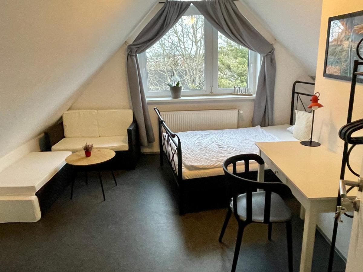אלמשורן Gaestehaus Vigliarolo Gewerblich Jedes Zimmer Eigenes Bad Gemeinschaftskueche מראה חיצוני תמונה